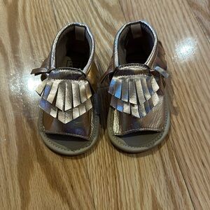 Baby gap rose gold moccasins
